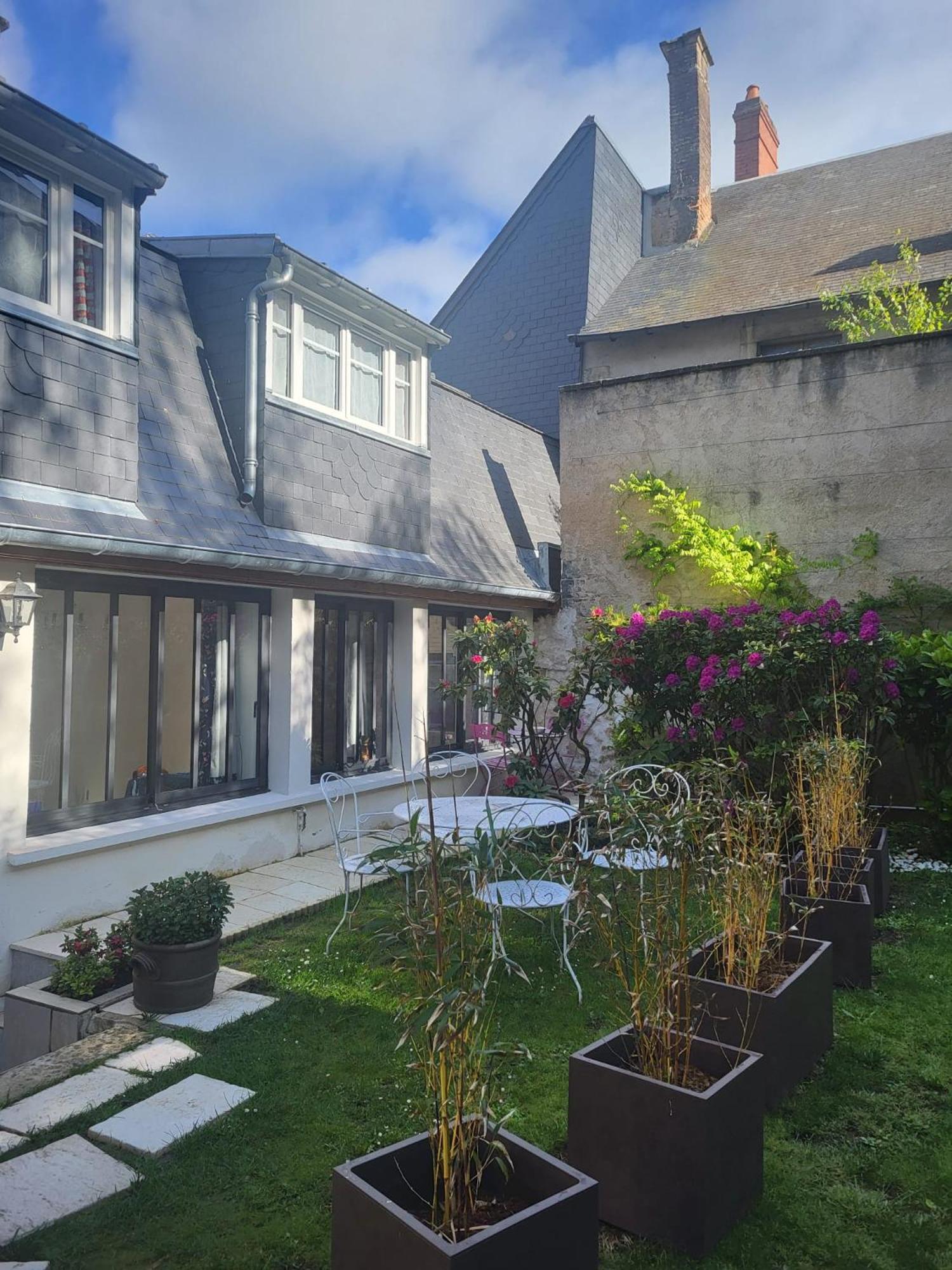 Au Puits De L'Abbaye Bourges Exterior foto